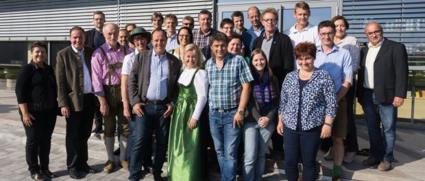 Gruppenfoto - Reise durch die Region_klein